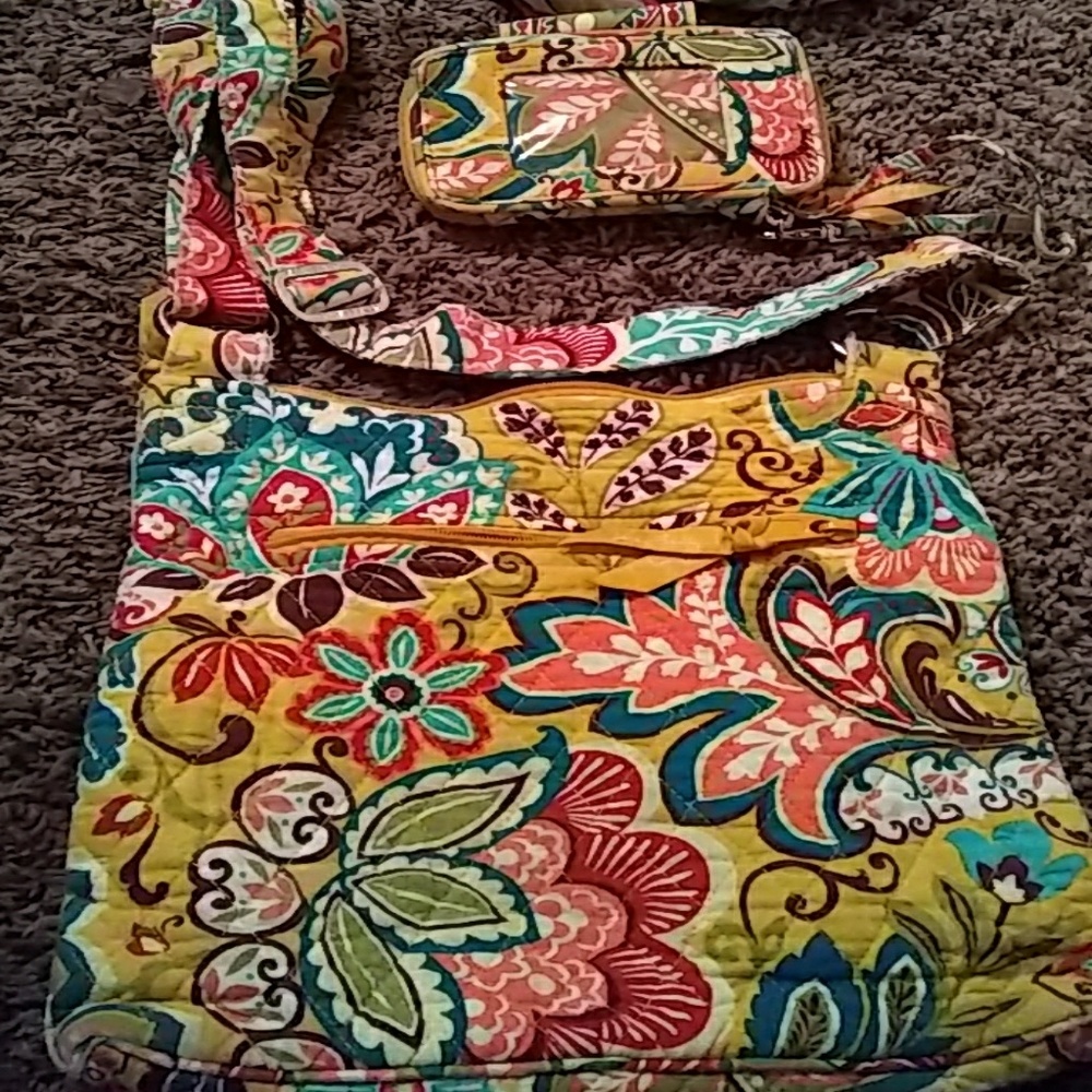 Vera Bradley large crossbody and small wrislet